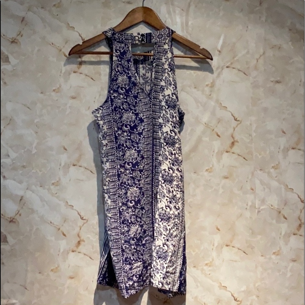 Blue / white floral pattern mini dress